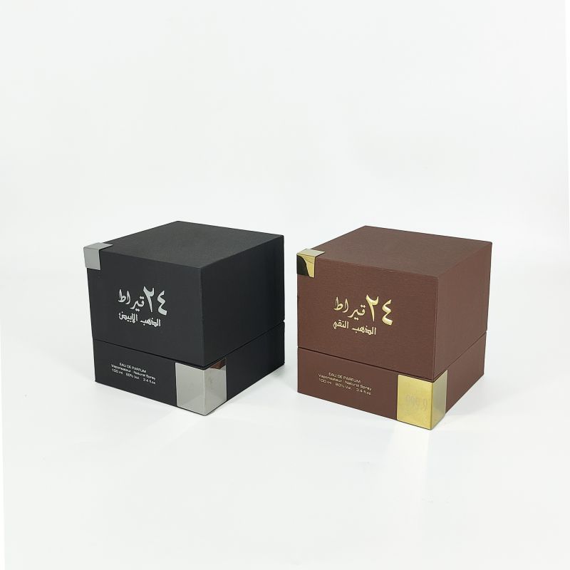 Hộp nước hoa Rigid Premium với logo lá vàng và khay EVA HP006 thủ công