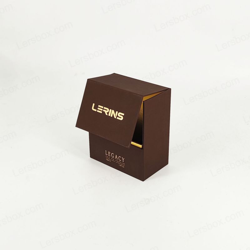 Bao bì nước hoa sang trọng với chi tiết lá vàng, khay EVA và cấu trúc cứng nhắc chắc chắn HP035
