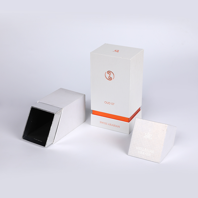 Vàng nóng dập tinh chất luxe